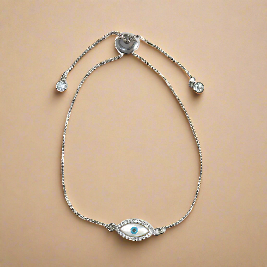 Lucky Eye Pull Bracelet